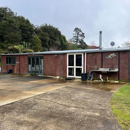 Self Contained Open Shed Space Wainui  Екстериор снимка