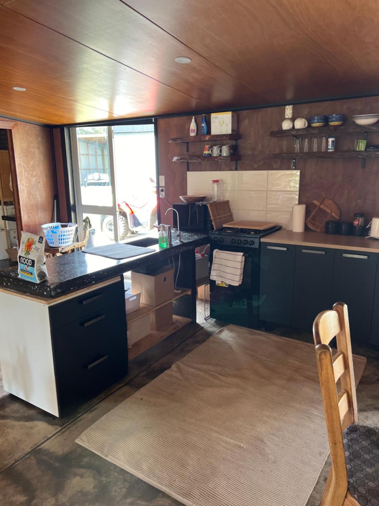 Self Contained Open Shed Space Wainui  Екстериор снимка